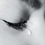 mơ thấy mình khóc