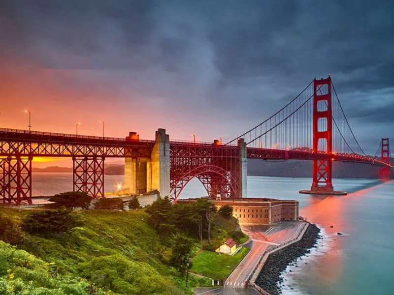 kham pha cau cong vang ky quan kien truc giua bien troi san francisco